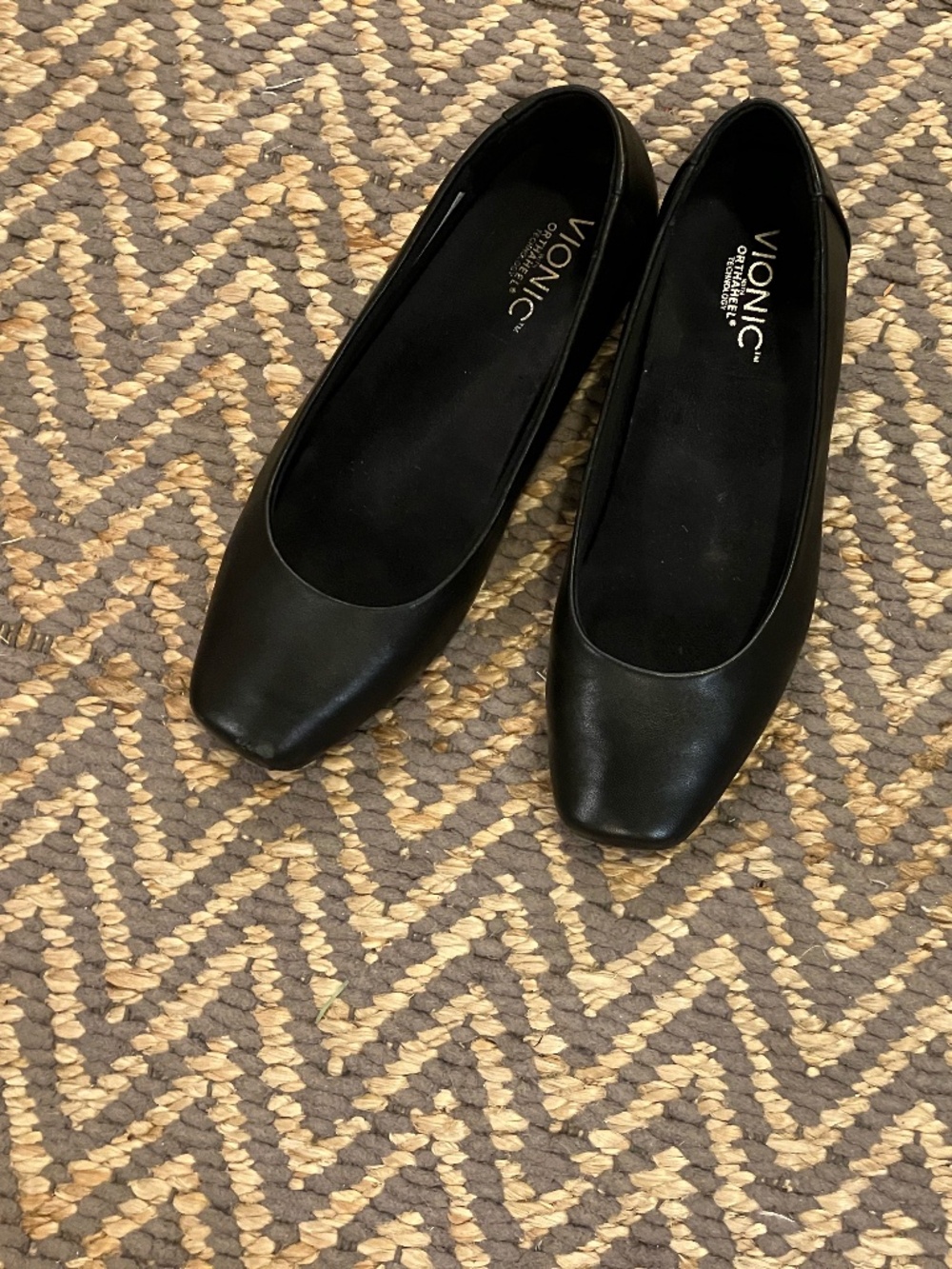 Vionic Sonoma Wedge Square Toe Flats Black - Picture 3 of 7